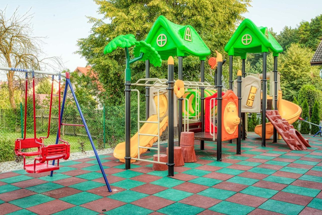 Hotel Bialy Dom Rybnik  Bagian luar foto
